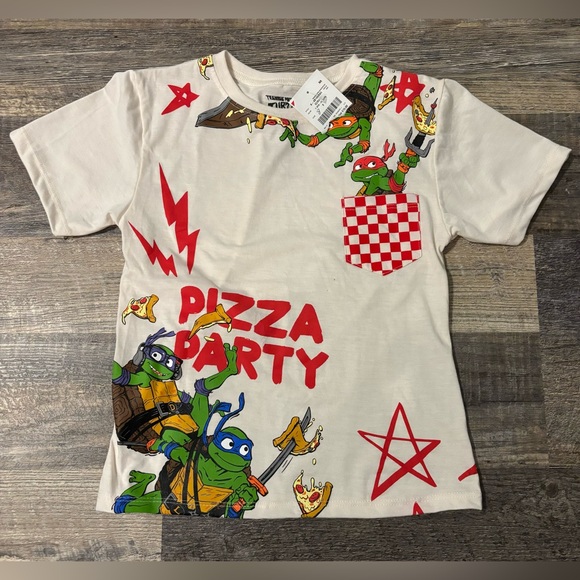 Tshirt - Picture 1 of 2